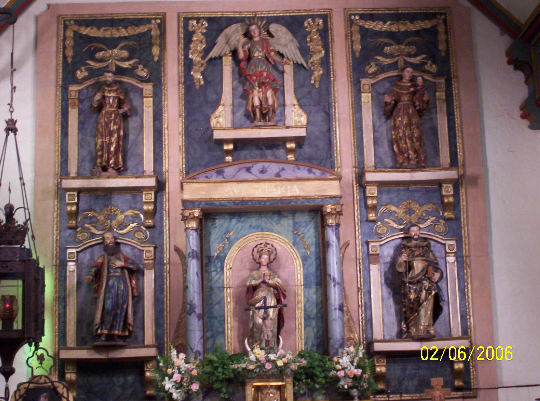 retablo, altar piece, quiet dark churches